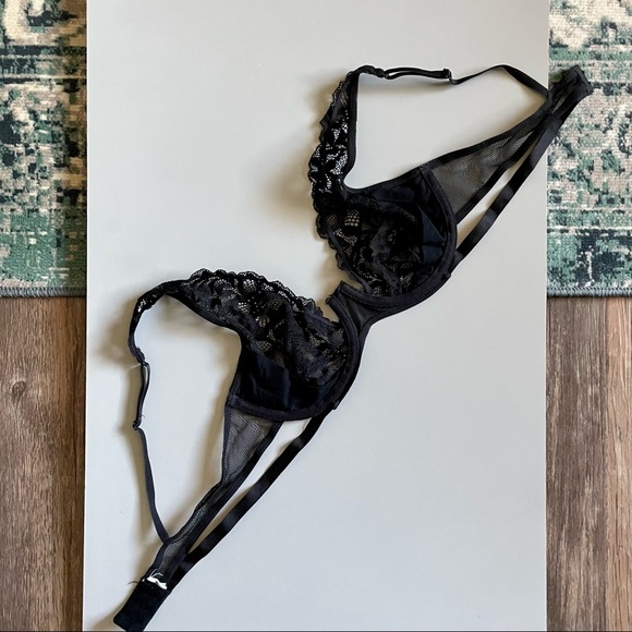 Black Strappy Bra Floral Lace Mesh Sides 34C Underwire No Tag Lingerie - Picture 11 of 12